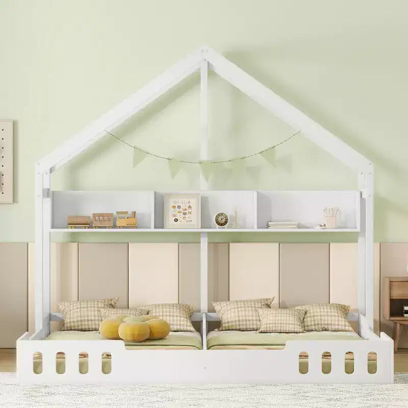 Lit cabane Montessori double, lit plateforme au sol, deux lits partagés