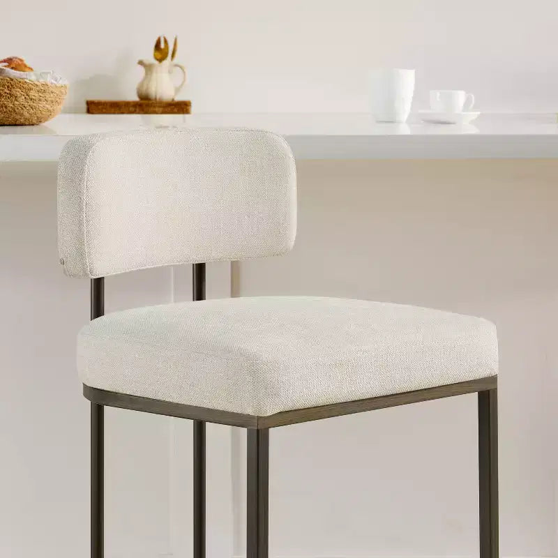 Tabouret de bar avec piètement en laiton