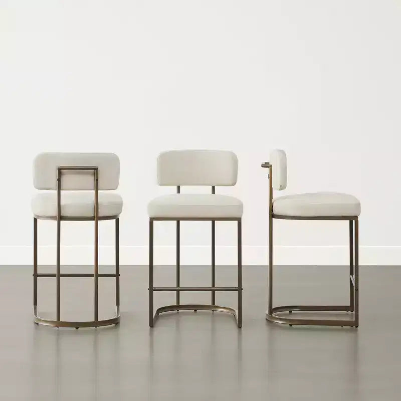 Tabouret de bar avec piètement en laiton