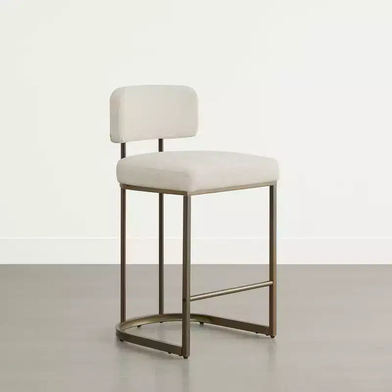 Tabouret de bar avec piètement en laiton