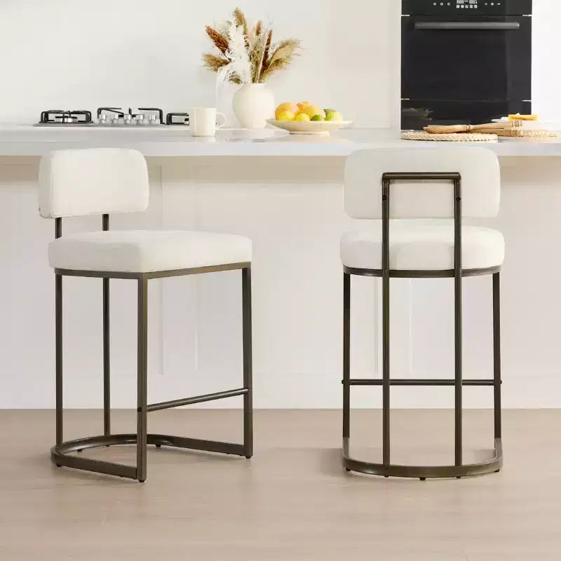 Tabouret de bar avec piètement en laiton