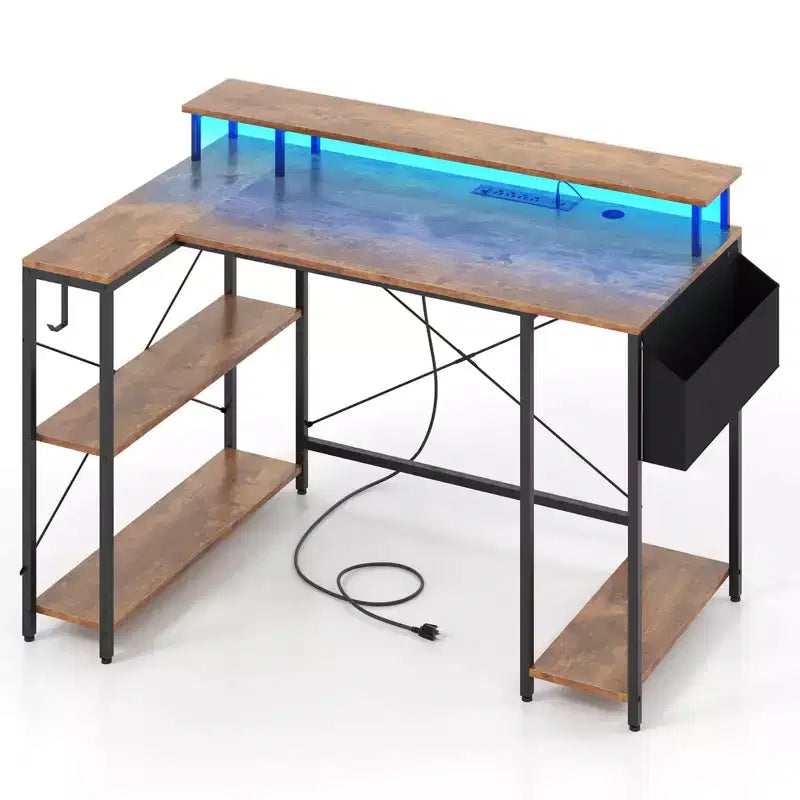 Bureau de jeu en L avec lumières LED et prises de courant Étagères de rangement